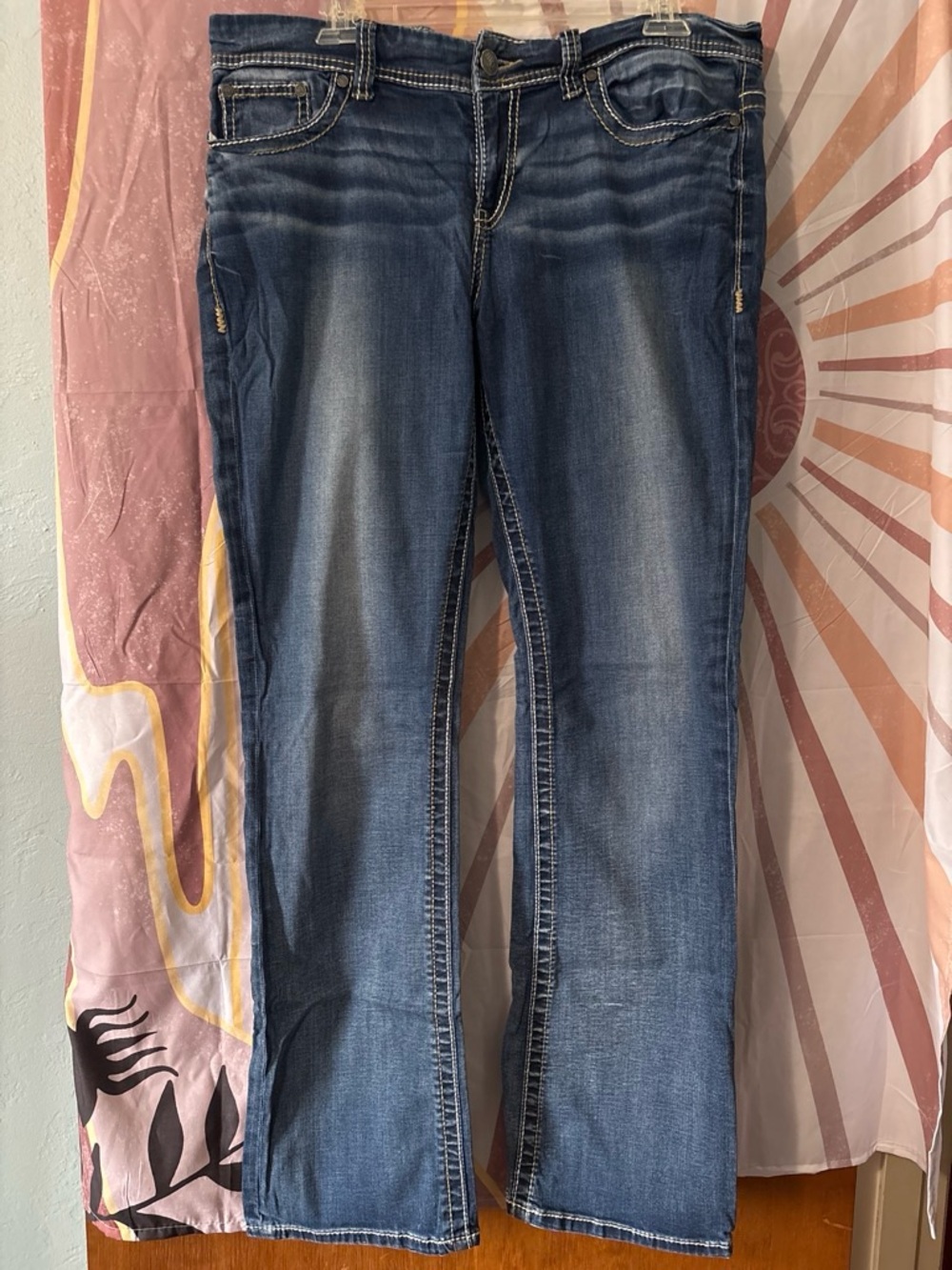 BKE Payton 33L y2k Women's Straight boot Leg Jeans Blue Wash